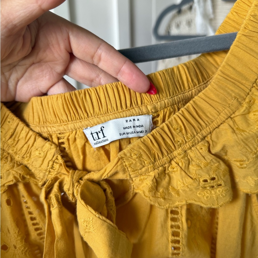 Zara Mustard Ruffled Eyelet Blouse - Picture 2 of 3